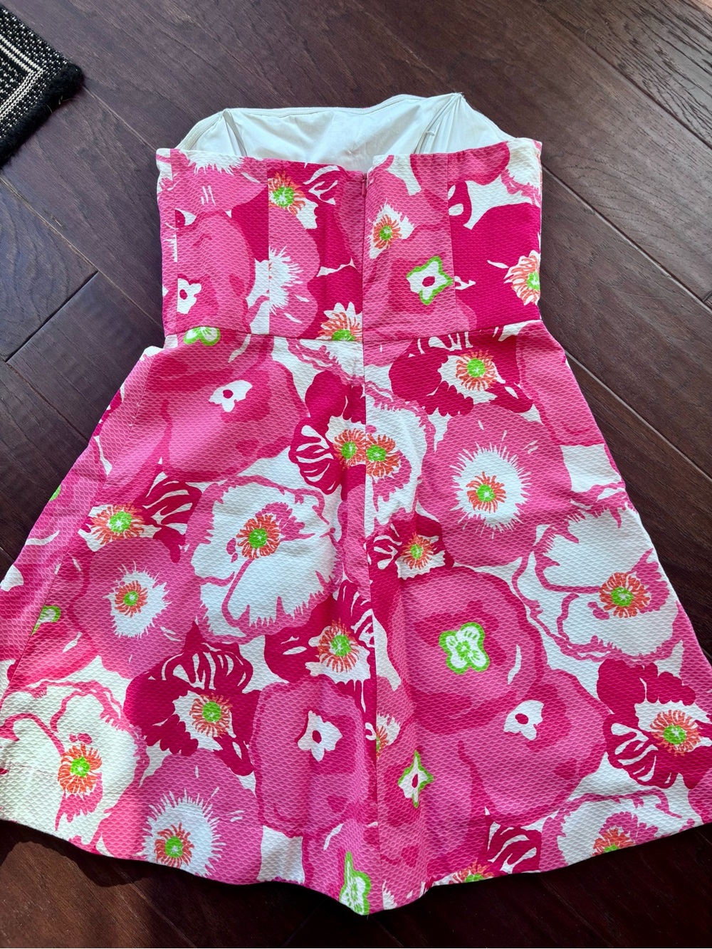 Lilly Pulitzer Floral Strapless Dress. 6 - Picture 2 of 7